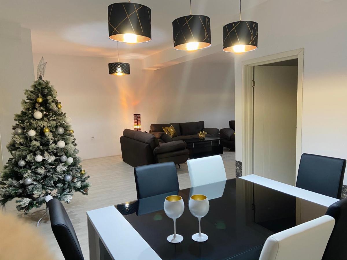 Gold Luxury Apartment Куманово Екстериор снимка